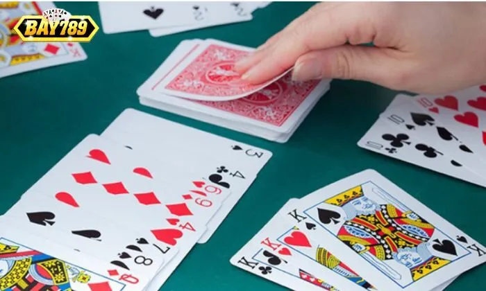 Những ưu điểm vượt trội của Bài tây thu hút mọi game thủ